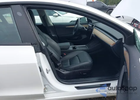 2023 Tesla Model 3 Rear-Wheel Drive z USA, uszkodzony, nr VIN 5YJ3E1EA3PF593547